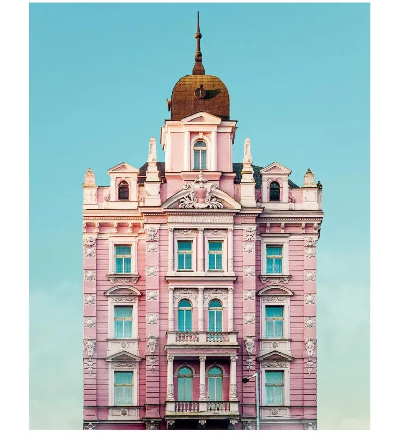 Accidentally Wes Anderson