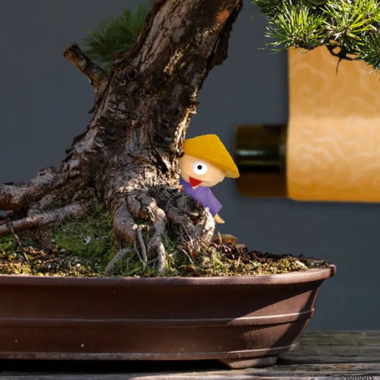 A little monster is watching!
