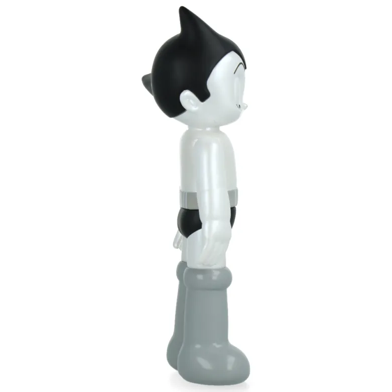 Astro Boy - Standing (Eye Closing) - 13,5 cm (Pearl Black)