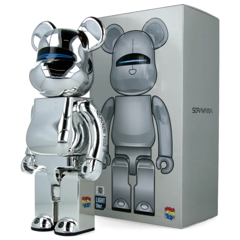 400% Bearbrick Sorayama Light