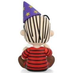 Figurine UDF Peanuts Series 17 - Linus & Crystal Ball