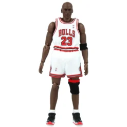 Mafex - Michael Jordan (Chicaco Bulls Home)