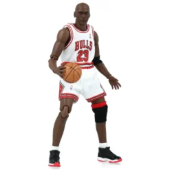 Mafex - Michael Jordan (Chicaco Bulls Home)