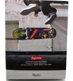 Supreme - Downtown New York Skate Culture